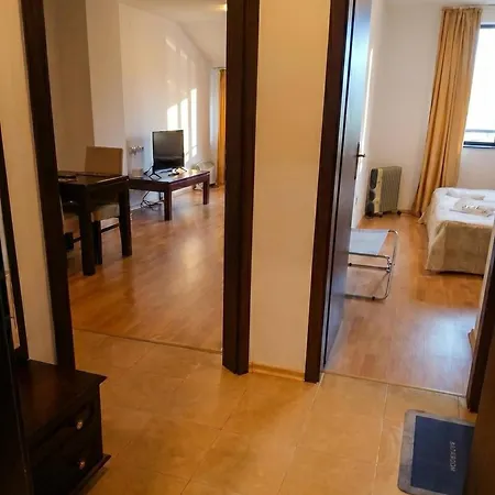South Facing Balcony 1 Br Apartament Bansko